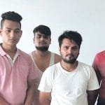 फुटपाट व्यापारीहरुको गुनासोः दुव्र्यवहार  र अपमान भोग्दै व्यवसाय
