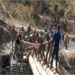 छतमा ४० लाखको सोलार, तर मोबाइलको टर्च बालेर पूजा गर्नुपर्छ