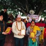 एकल महिलालाई कुखुराका चल्ला तथा दाना वितरण