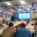 भिर फोडेर चट्टान छिचोल्दै बिकटमा सडक, स्थानियहरुले खुसी मनाए