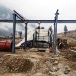 निर्माणाधीन रिटेनिङ वाल अलपत्र