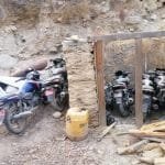 निर्माणाधीन रिटेनिङ वाल अलपत्र