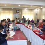 एक लाखको कथा पुरस्कार विजेता पादुकालाई कोहलपुरमा सम्मान