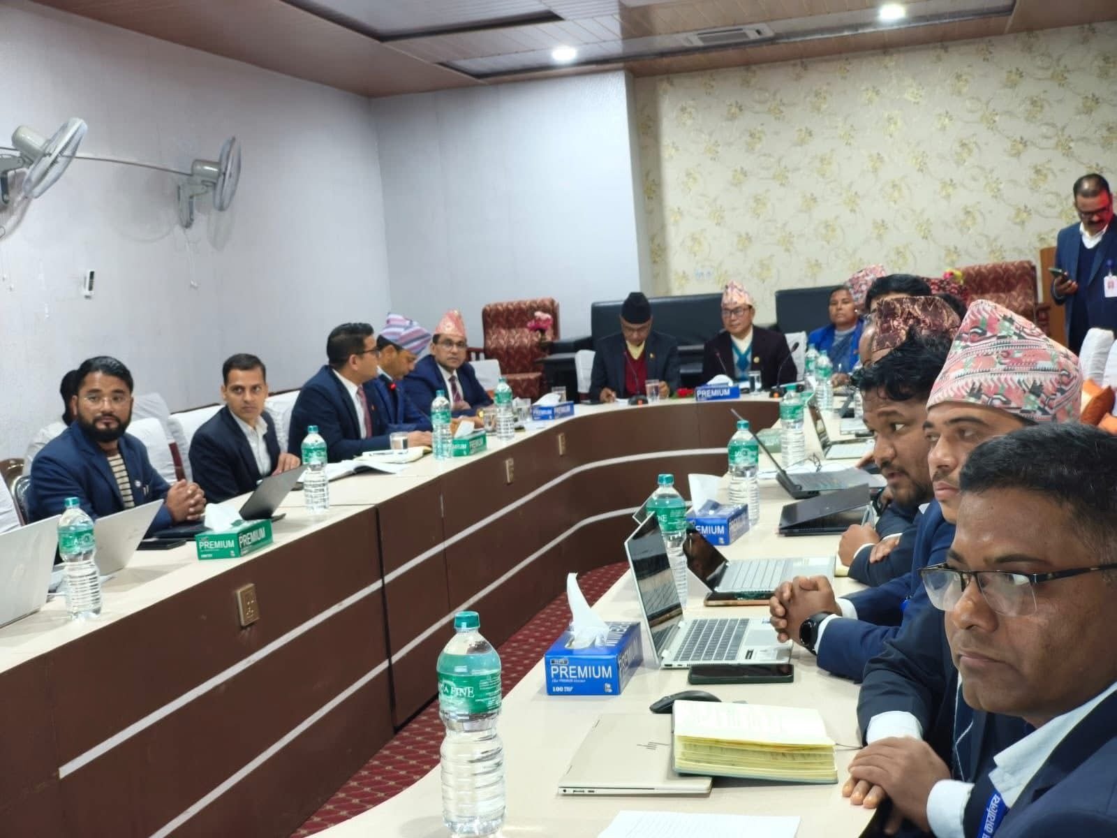 रुग्ण आयोजनाका ठेक्का तोड्न मुख्यमन्त्रीको निर्देशन