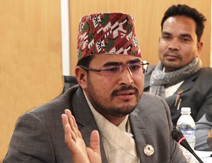 विकासे कार्यालयमा सांसद शाहीको छापा शैली अनुगमन, ढिलासुस्तीप्रति कडा चेतावनी