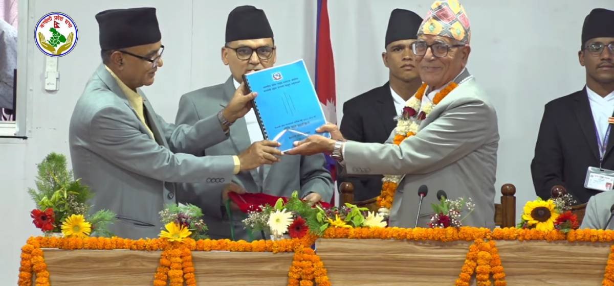 ‘लिटिल डक्टर्स’ कार्यक्रम   सञ्चालन गर्दै कर्णाली सरकार