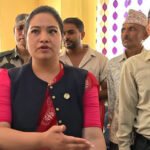 मलको अभावले बर्दियाका किसान सीमापारिको भरमा  ७० किलोमिटर साइकल चलाएर ल्याउँछन् युरिया